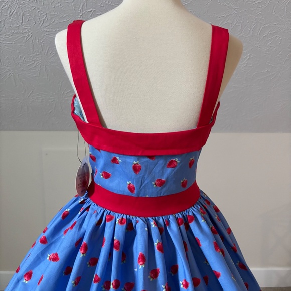 NWT! Lindy Bop Imelda Dress in Blue Strawberries XS - Picture 4 of 9